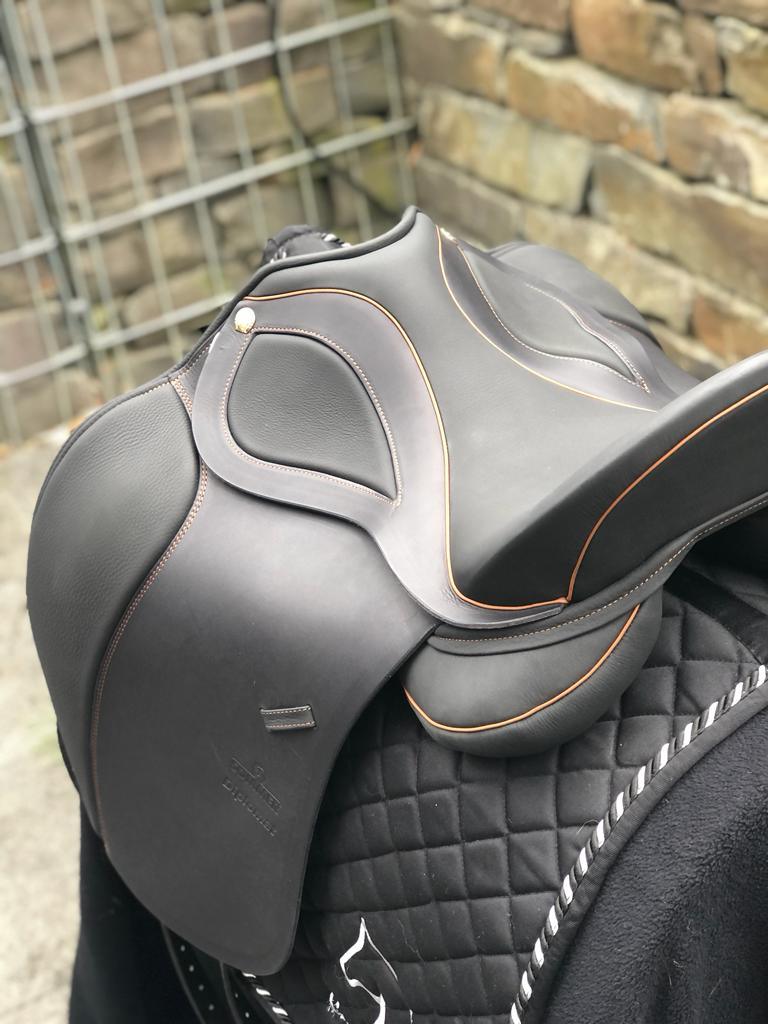 Sommer Diplomat DS Keder 17,5" Schwarz Dressursattel [NEU] - Pferdesattel Shop