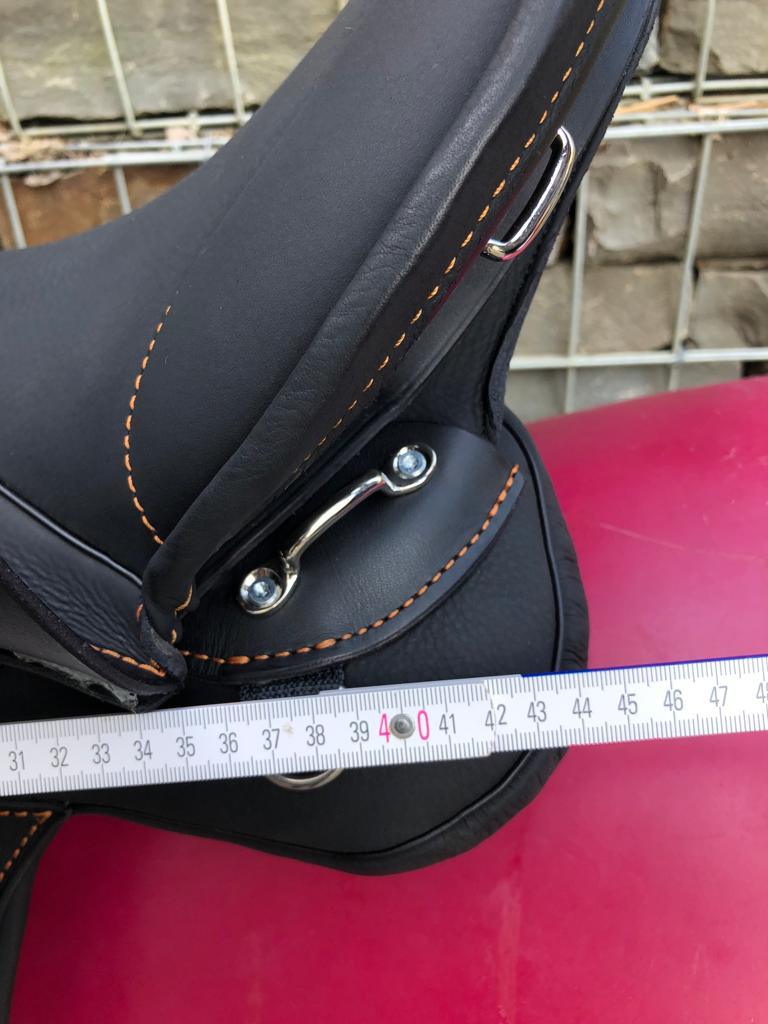 Sommer Genesis Air Schwarz 17,5“ Wanderreitsattel [NEU] - Pferdesattel Shop