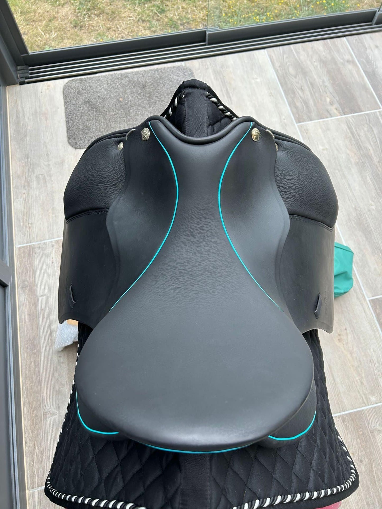 Sommer Jana 16,5" Schwarz Dressursattel [NEU] - Pferdesattel Shop