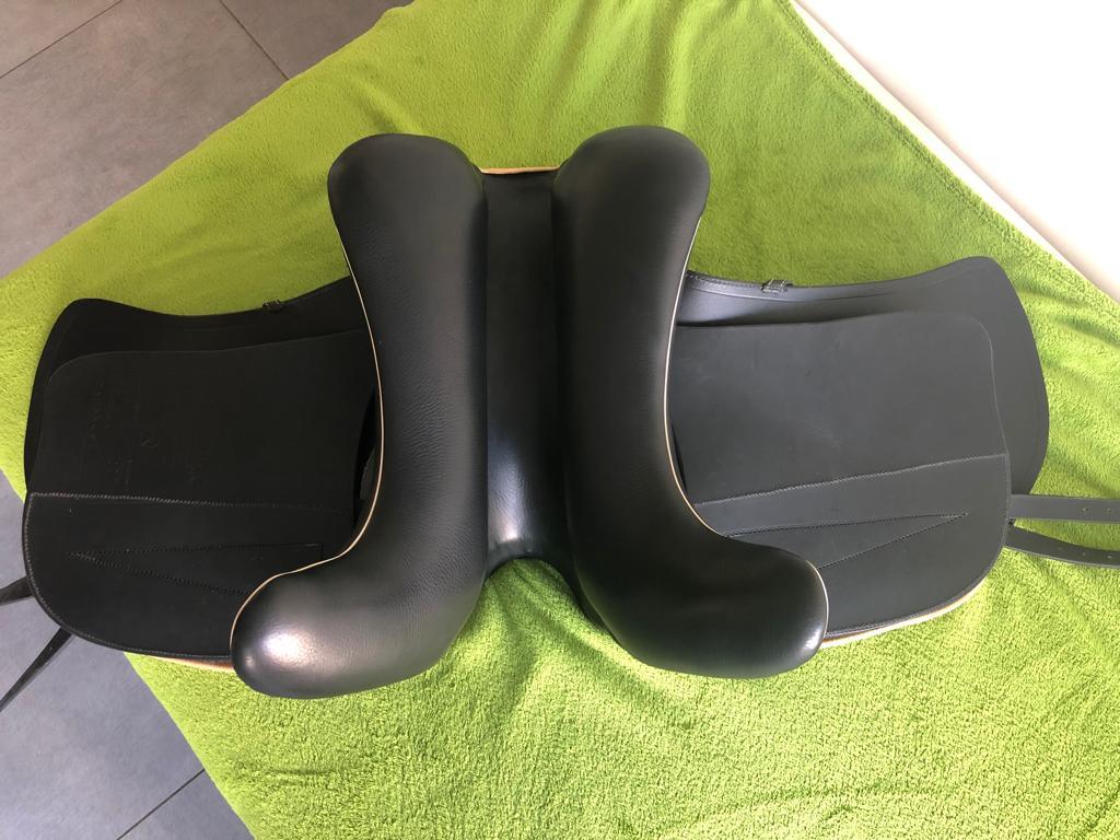 Sommer Esprit DS Keder 17,5" Schwarz Dressursattel [NEU] - Pferdesattel Shop