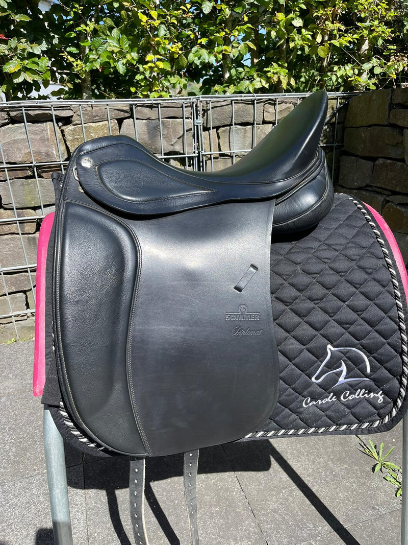 Sommer Diplomat  17,5" schwarz Dressursattel