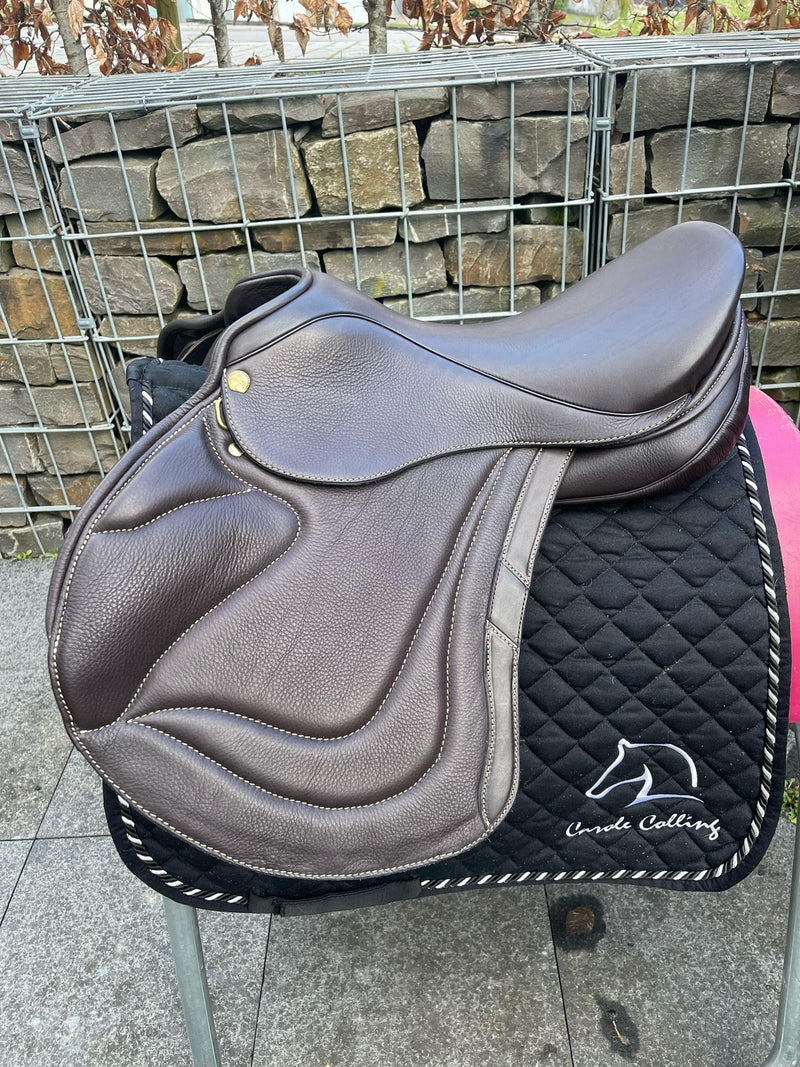 Sommer Aventus Competition 17,5" mocca Springsattel	[NEU]