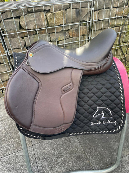 Jorge Canaves JC One Springen 17,5" chocolate Springsattel	[NEU]
