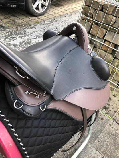 Sommer Spirit Distanz Schwarz-Moro 17,5“ Wanderreitsattel [NEU] - Pferdesattel Shop