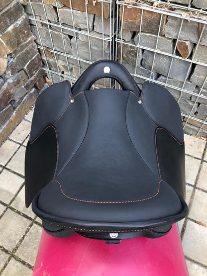 Sommer Genesis Air Schwarz 17,5“ Wanderreitsattel [NEU] - Pferdesattel Shop