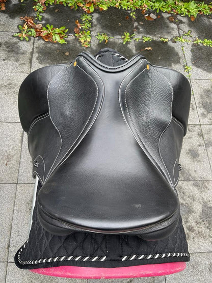 Schleese Pirat 17,5" Schwarz Dressursattel - Pferdesattel Shop