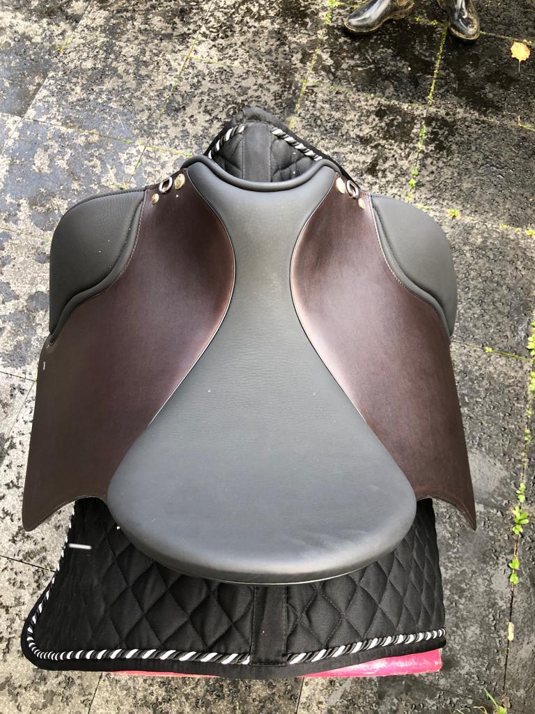 Sommer Marakesh Schwarz 17,5“ Wanderreitsattel [NEU] - Pferdesattel Shop