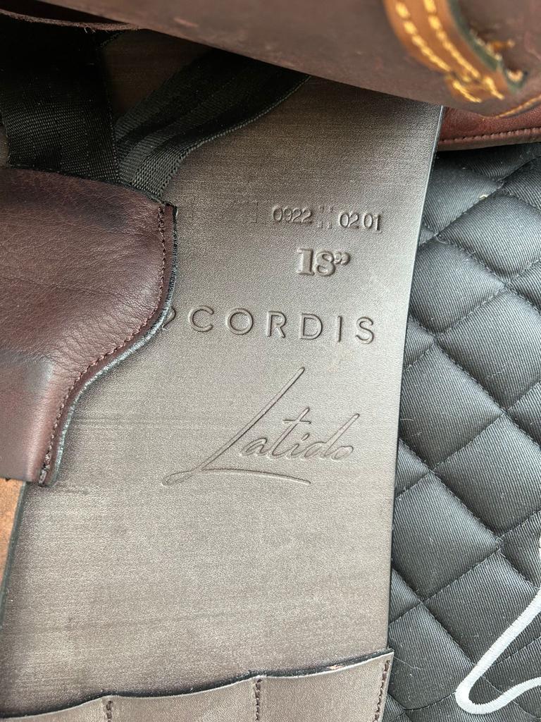 Cordis Latido 18" Chocolate Dressursattel [NEU] - Pferdesattel Shop