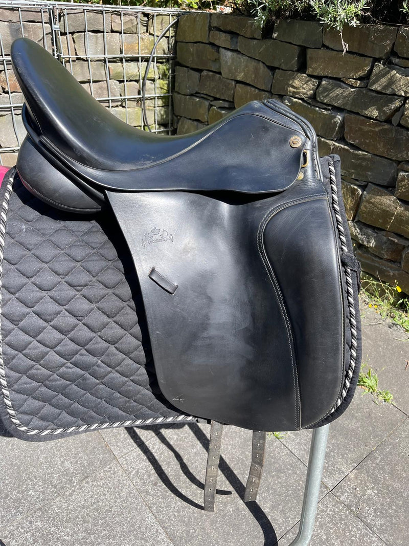 Sommer Diplomat DS  17,5" schwarz, Dressursattel