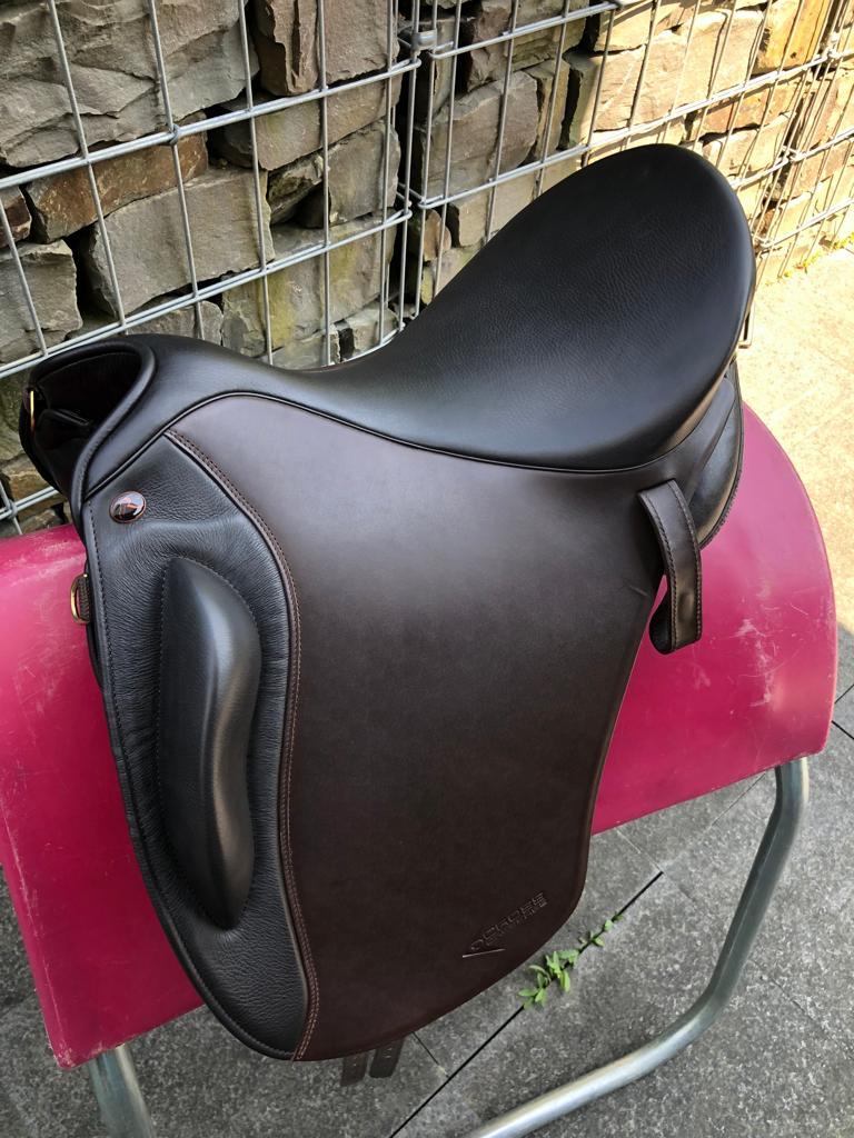 Sommer Remos X-Cross DS 17,5" Mocca Dressursattel [NEU] - Pferdesattel Shop