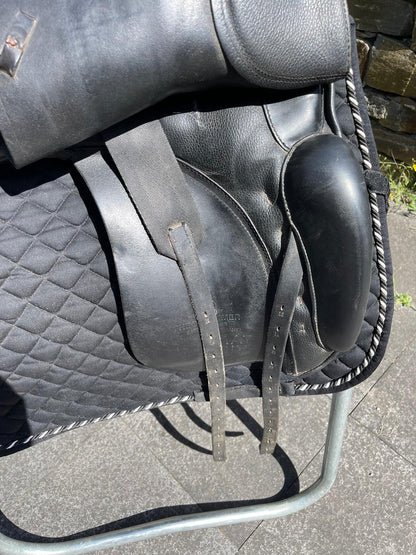 Sommer Diplomat DS  17,5" schwarz, Dressursattel