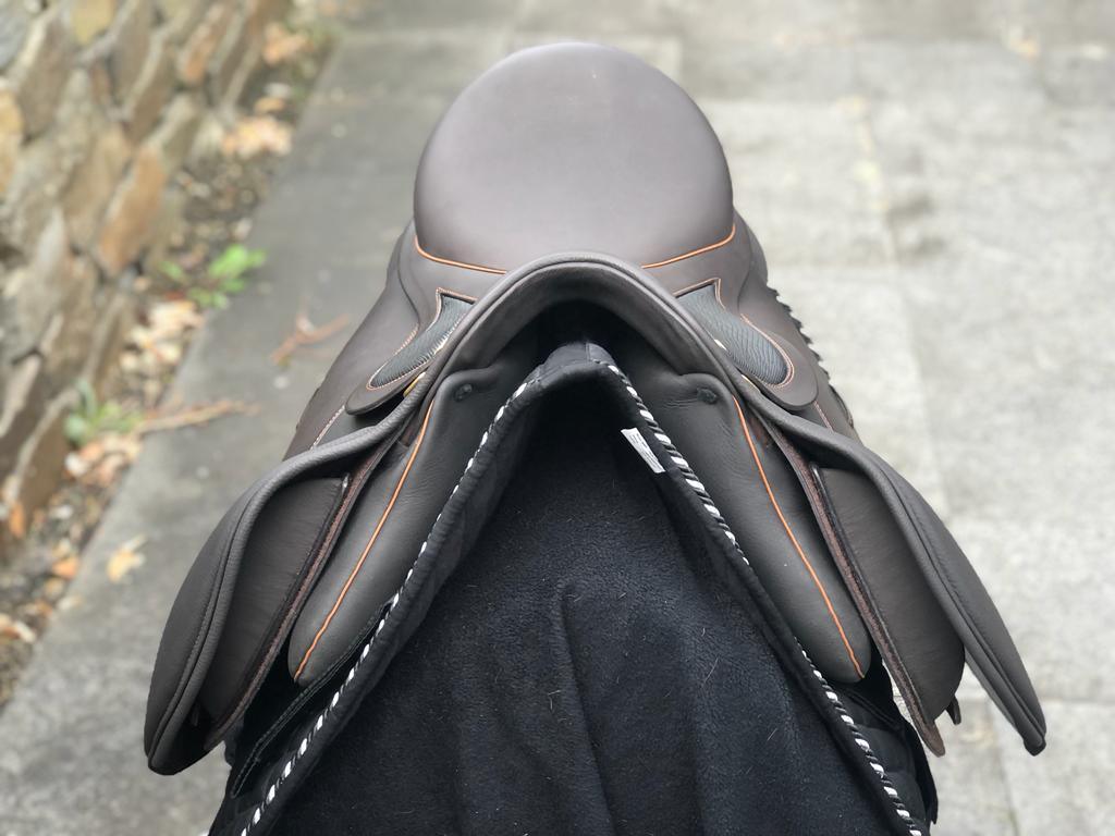 Sommer Diplomat VS 17" Mocca/Schwarz Vielseitigkeitssattel [NEU] - Pferdesattel Shop