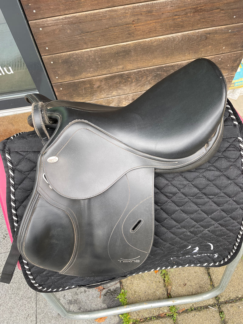 Tekna Pony VS 15,5" Schwarz Dressursattel