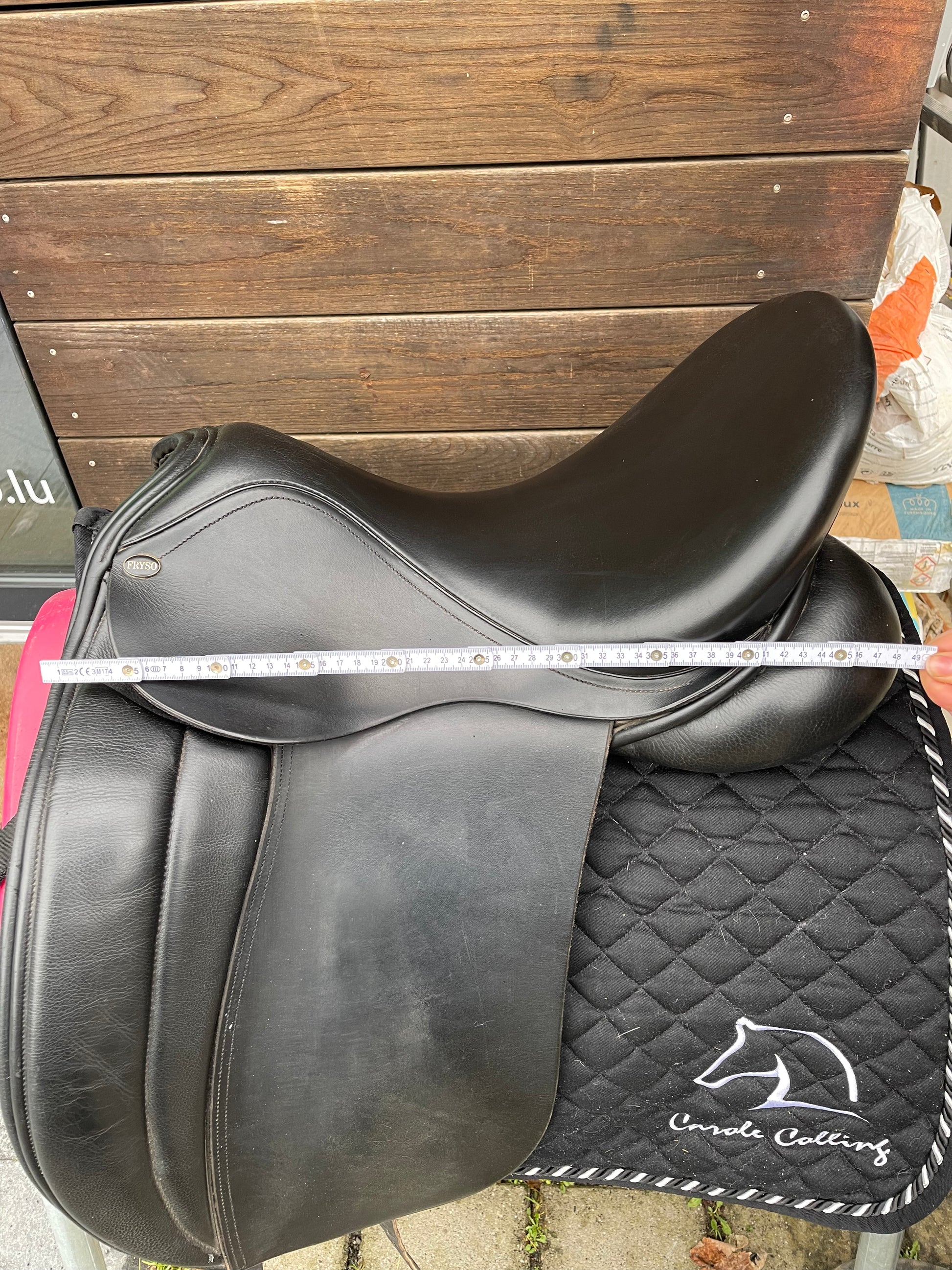 Fryso Legacy 17,5" Schwarzer Dressursattel - Pferdesattel Shop