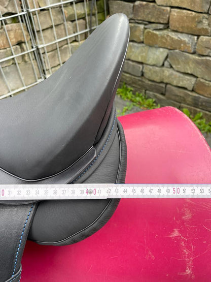 Sommer Jana schwarz 16,5" Dressursattel [NEU] - Pferdesattel Shop