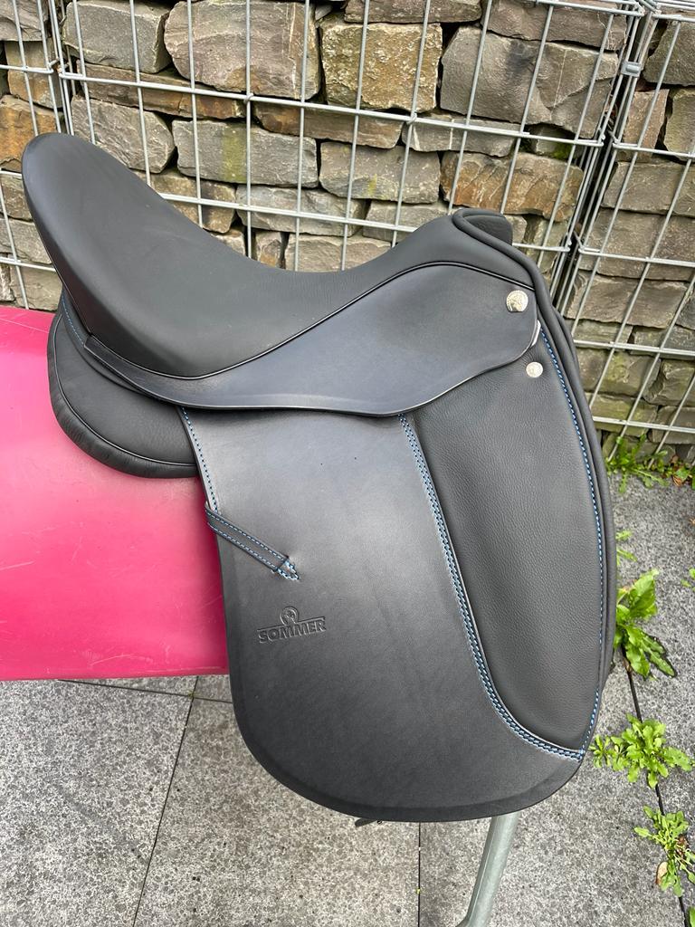 Sommer Jana schwarz 16,5" Dressursattel [NEU] - Pferdesattel Shop