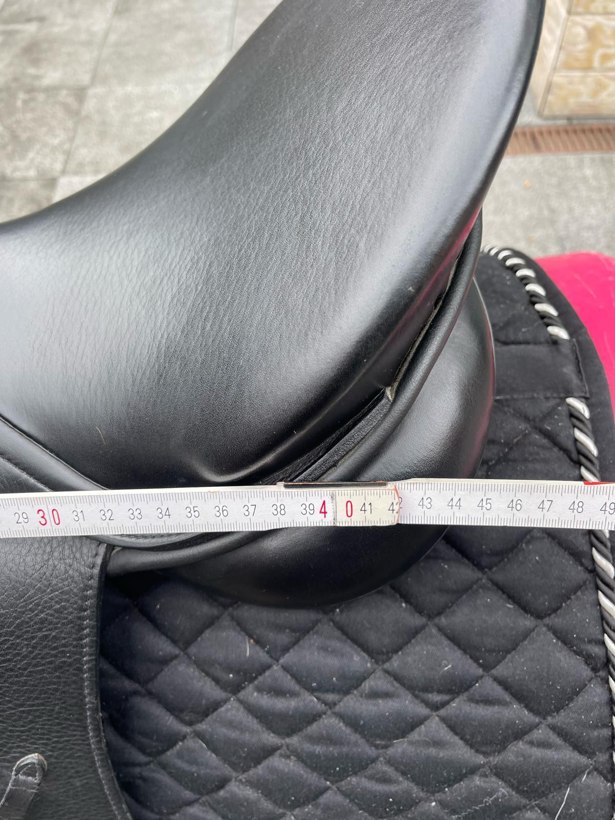 Passier Corona ll, Dressursattel, schwarz, 17" - Pferdesattel Shop