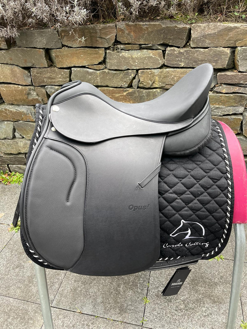 Sommer Opus 17,5“ Kroko Schwarz Dressursattel [NEU]