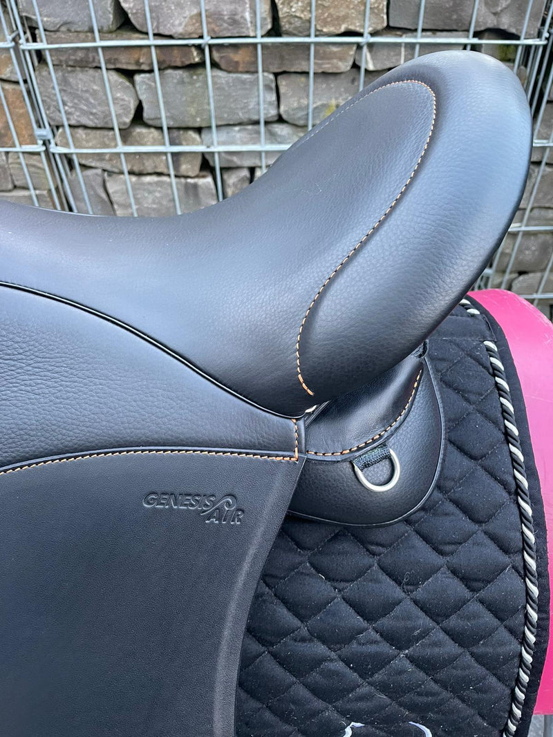 Sommer Genesis Air 17,5" Schwarz Wanderreitsattel [NEU]