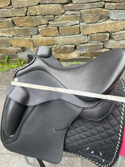 Sommer Novalis 17,5" Kroko Lack schwarz  Dressursattel [NEU],  Pferdesattel Shop