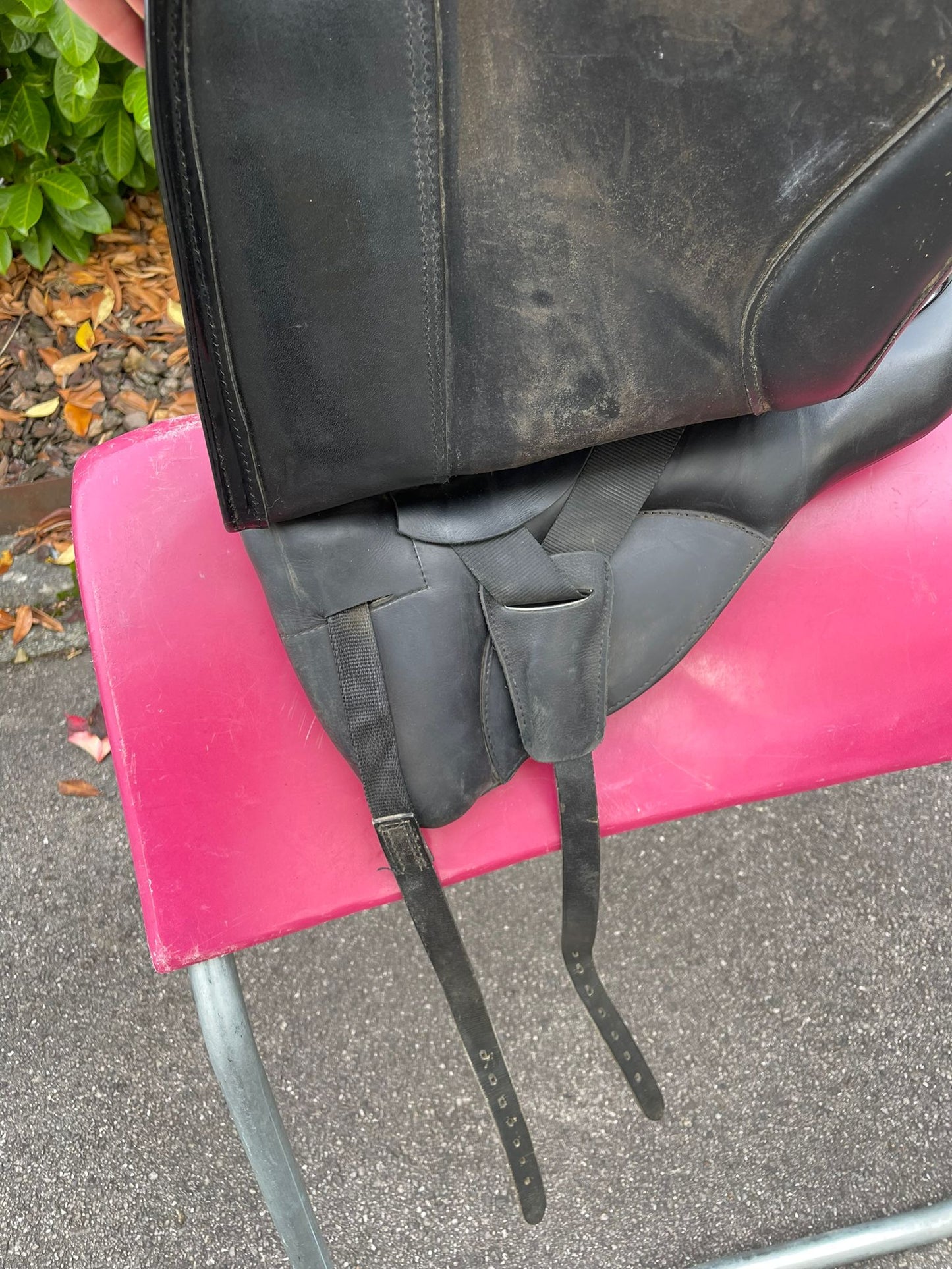 Hilbar Royal Cubic 17" schwarz Dressursattel