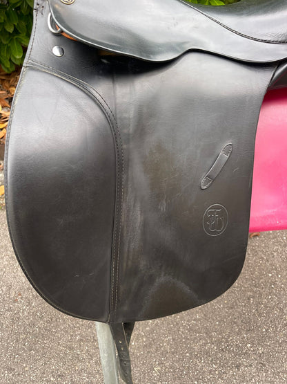 Ferdi Weischenberg 18,5" schwarz Dressursattel, Pferdesattel Shop