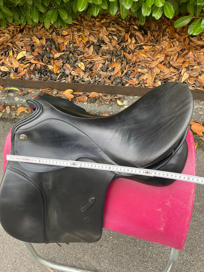 Ferdi Weischenberg 18,5" schwarz Dressursattel, Pferdesattel Shop