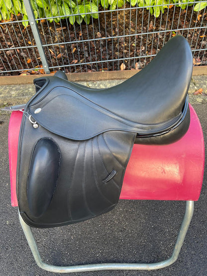 Kentaur Rhodé 17,5" schwarz Lack Dressursattel  [NEU], Pferdesattel Shop