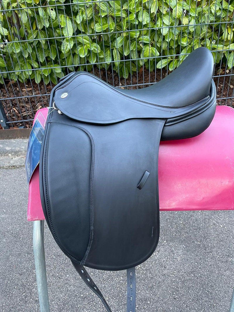 Kentaur Ithaka Junior 16,5" schwarz Dressursattel  [NEU]
