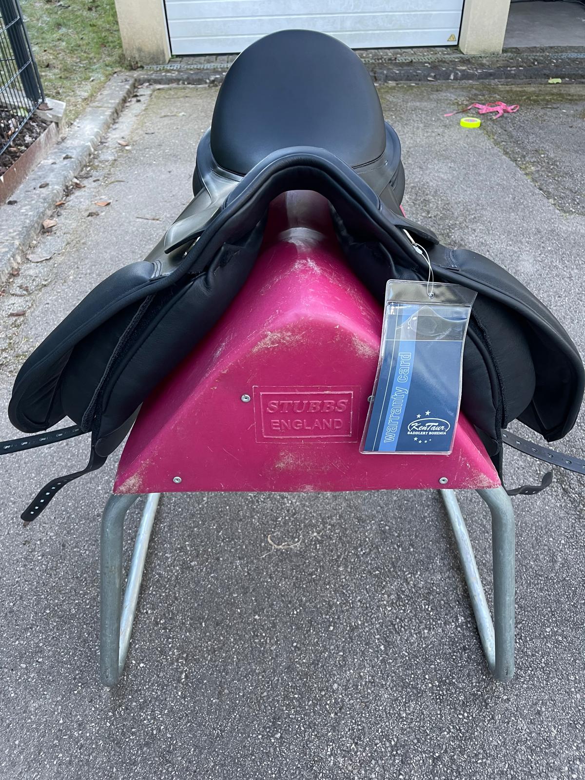 Kentaur Ithaka Junior 16,5" schwarz Dressursattel  [NEU], Pferdesattel Shop