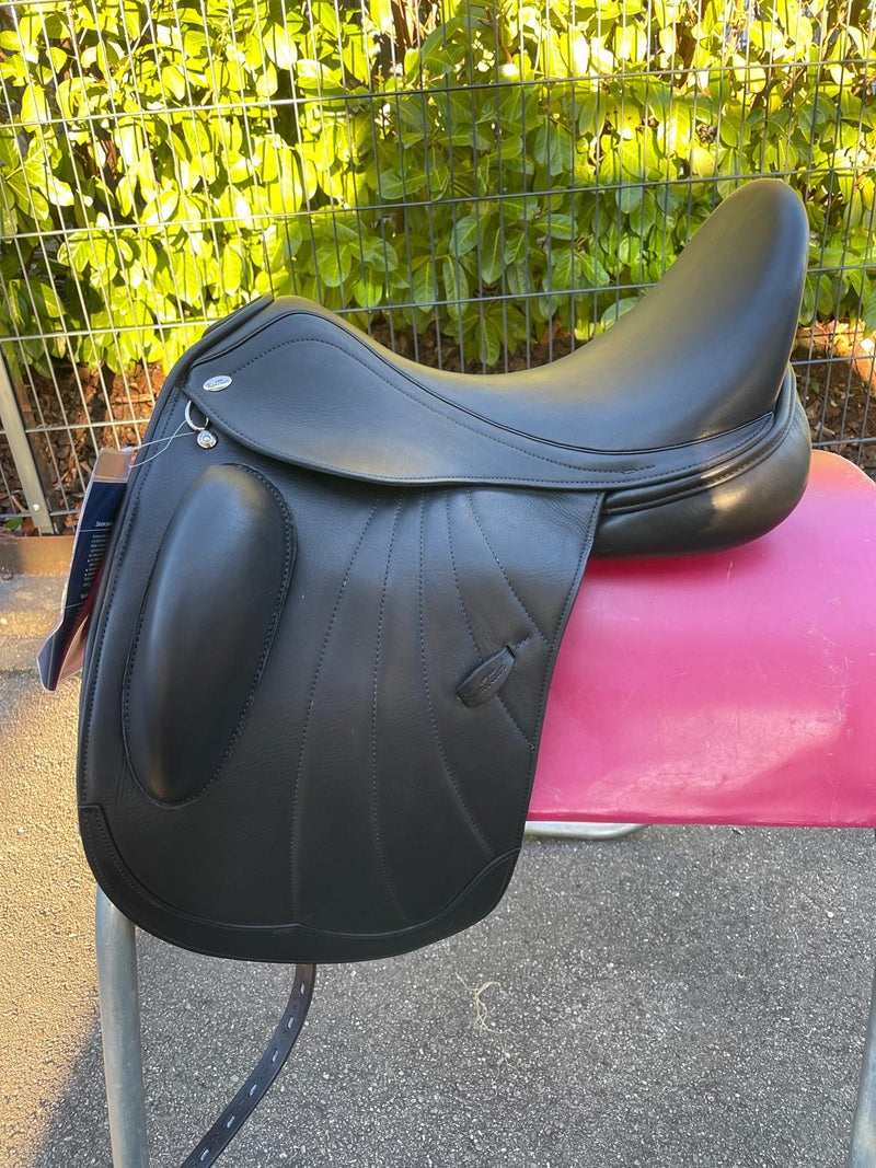Kentaur Rhodé 17,5" schwarz Venus Sitz Dressursattel  [NEU]