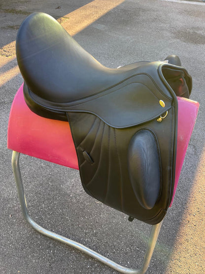 Kentaur Rhodé 17,5" schwarz Venus Sitz Dressursattel  [NEU], Pferdesattel Shop