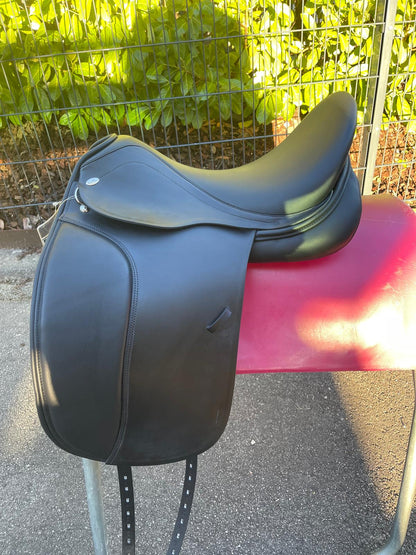 Kentaur Ithaka 17,5" schwarz Dressursattel  [NEU], Pferdesattel Shop