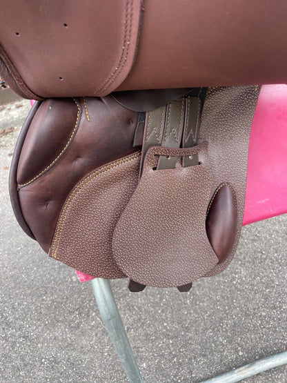 Prestige Versailles D  17" KW 33 braun  [NEU] Pferdesattel Shop
