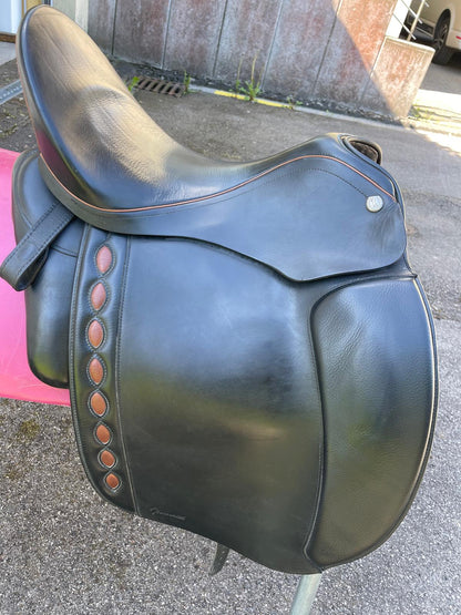 Iberosattel Sevilla Dressur 17,5 schwarz, Pferdesattel Shop