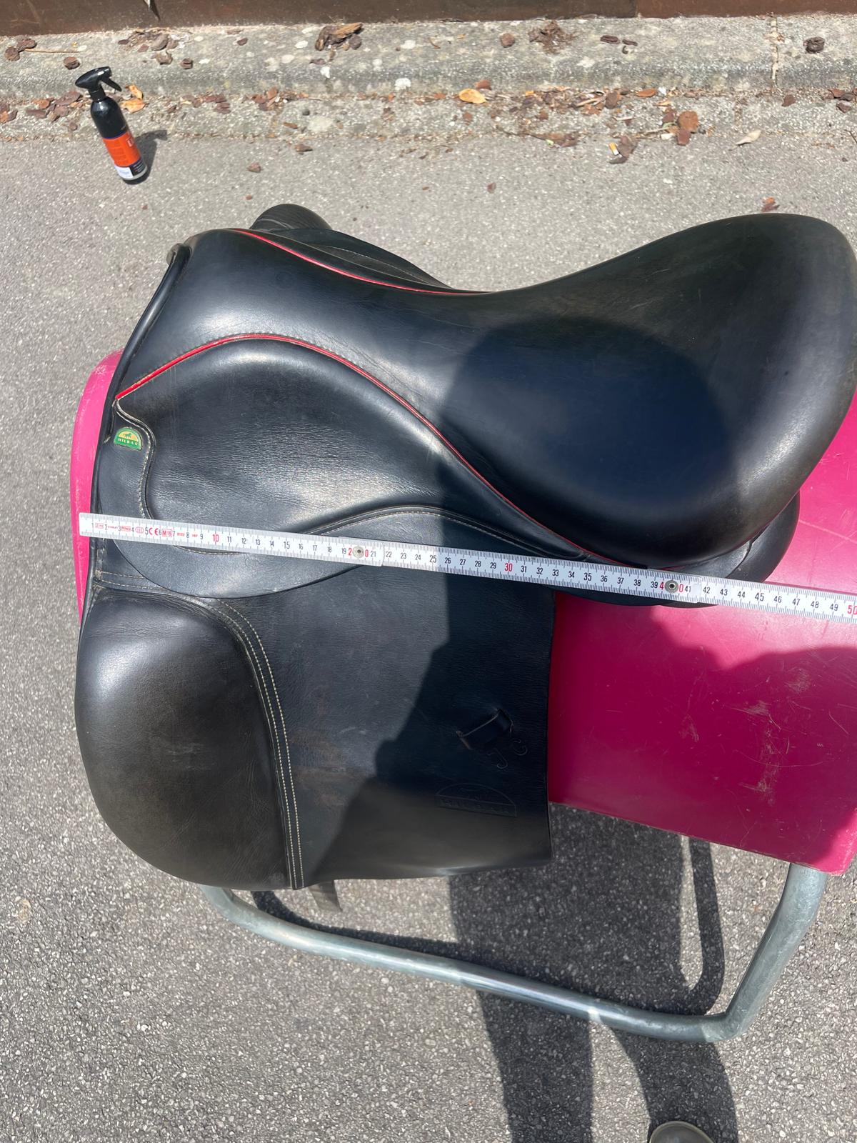 Hilbar JC1 Dressursattel 17,5" schwarz, Pferdesattel Shop