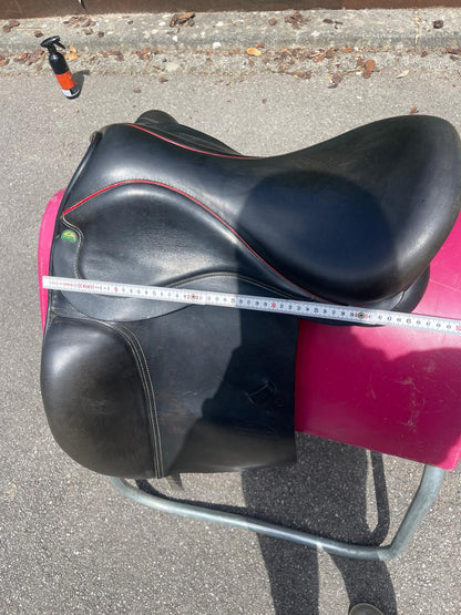 Hilbar JC1 Dressursattel 17,5" schwarz, Pferdesattel Shop