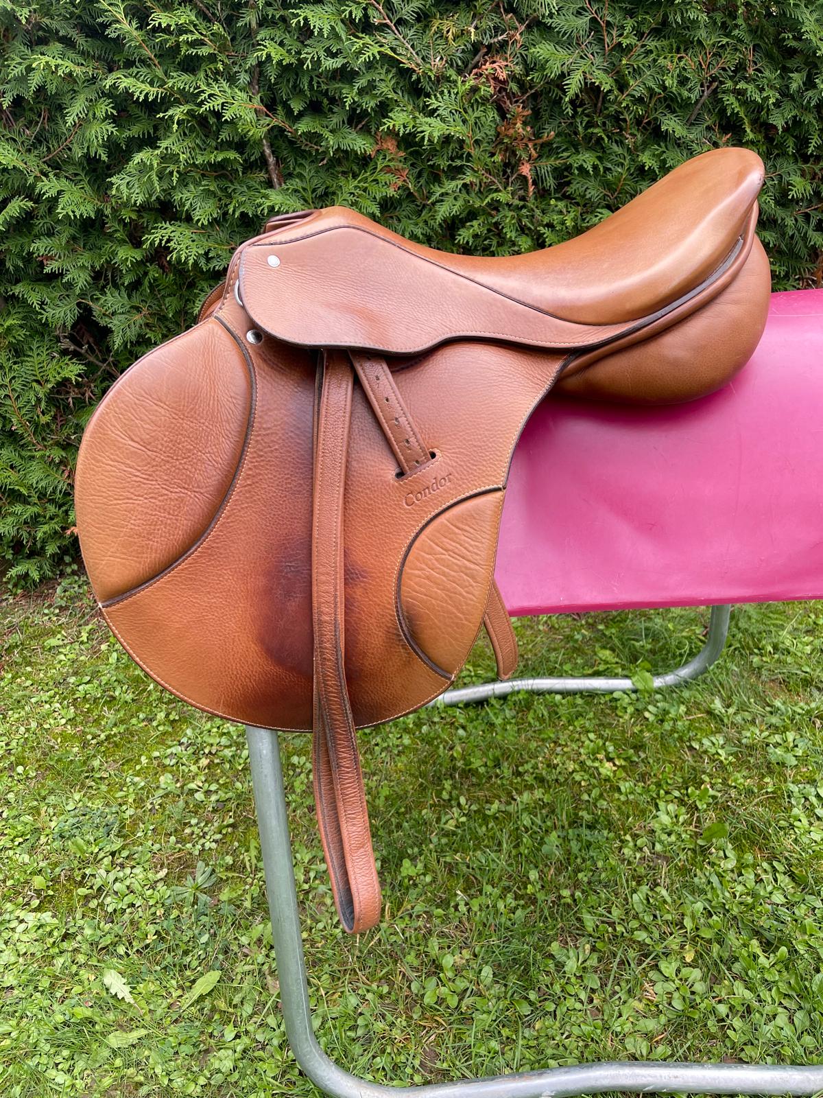 Passier Caprilli Condor 17,5"  Farbe teak Springsattel, Pferdesattel Shop