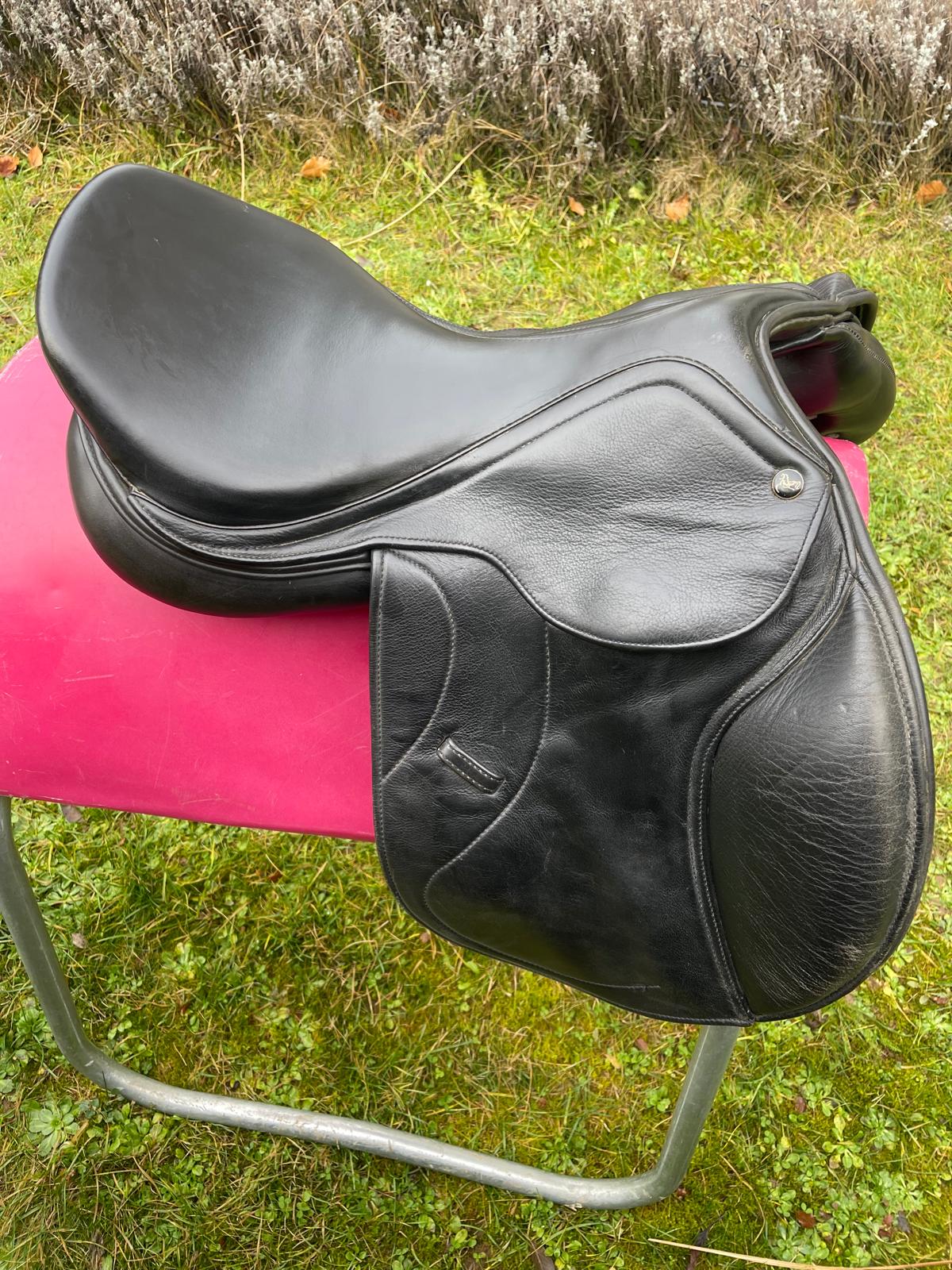 Maxflex Valentin VS 17,5" Vielseitigkeitssattel, Pferdesattel Shop
