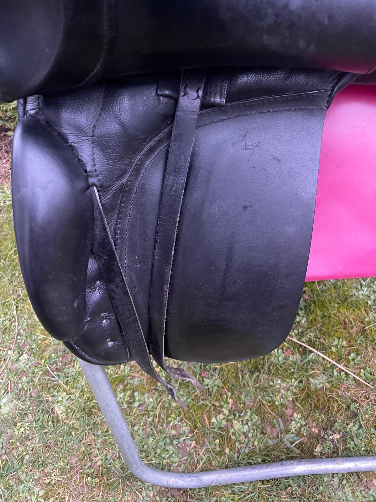 Passier Caprilli Münchhausen 17,5" schwarz Dressursattel, Pferdesattel Shop