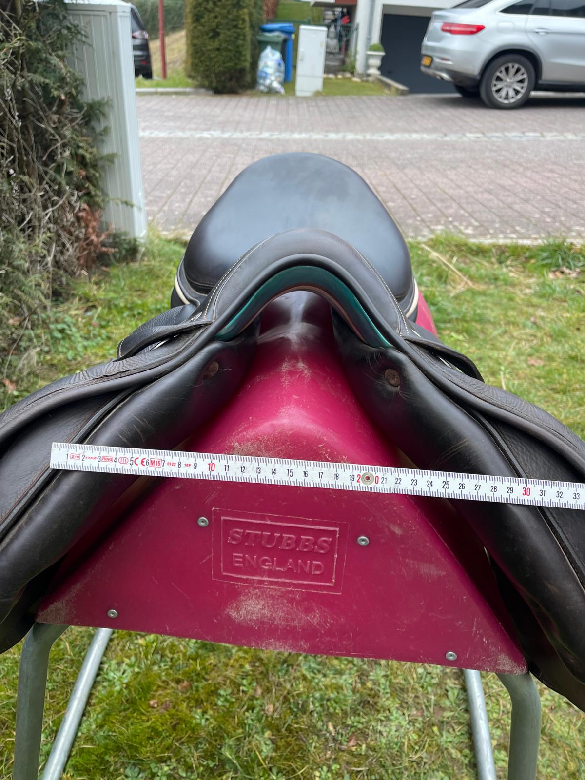 Voltaire Design Stuttgart Springsattel 17,5" braun, Pferdesattel Shop