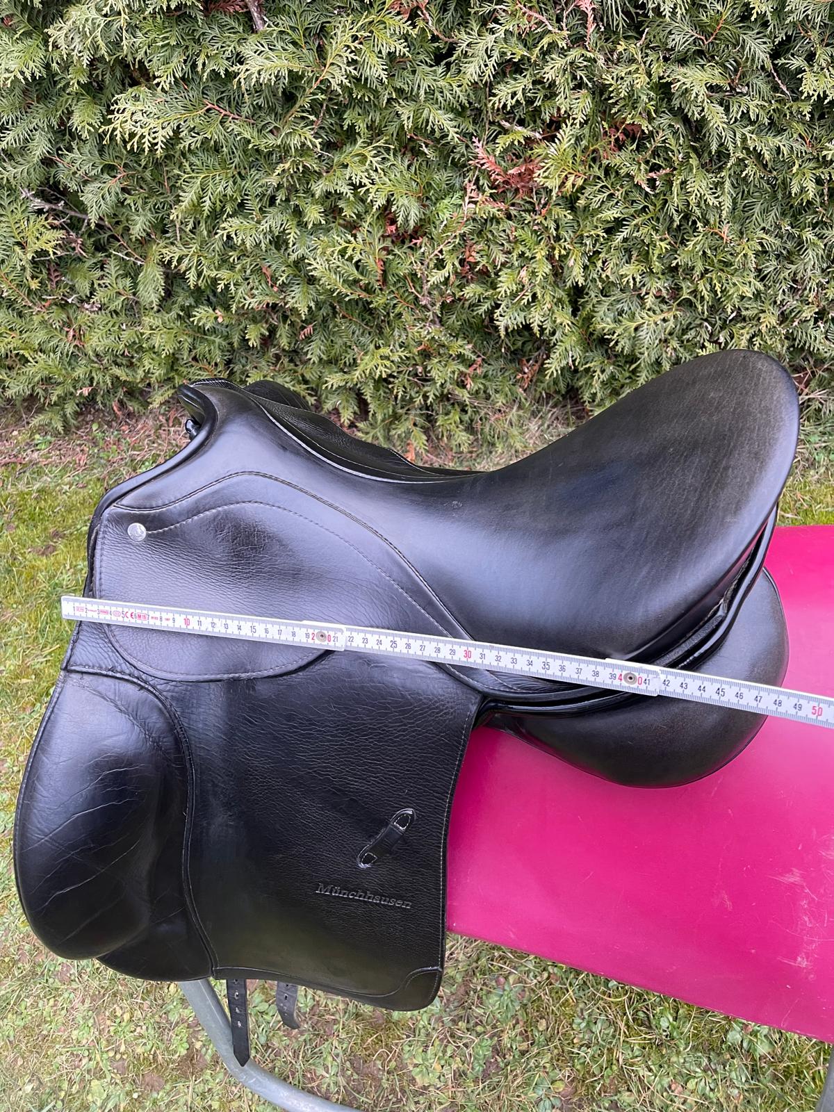 Passier Caprilli Münchhausen 17,5" schwarz Dressursattel, Pferdesattel Shop