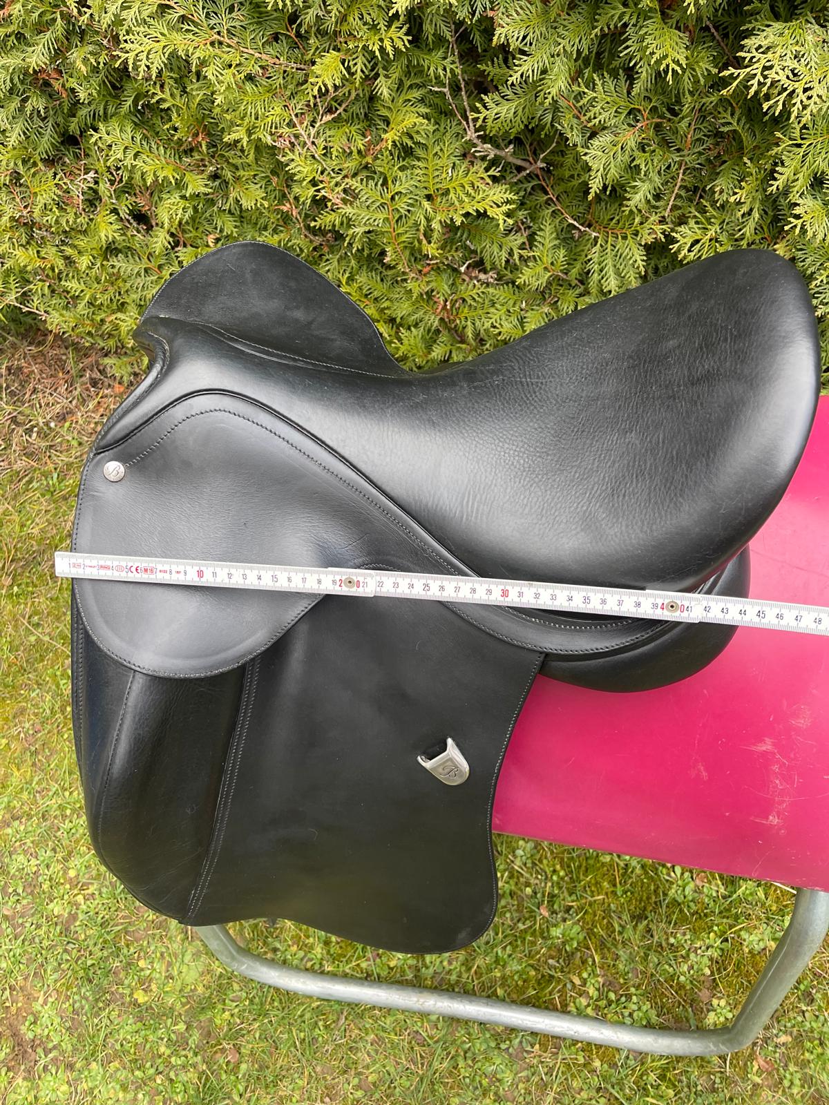 Bates Innova Easy Care 17,5" schwarz Dressursattel, Pferdesattel Shop