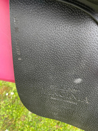 Stübben Virginia schwarz 17" Dressursattel, Pferdesattel Shop