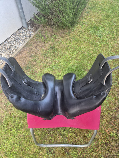 Childeric DPL 17,5" Schwarz Dressursattel, Pferdesattel Shop