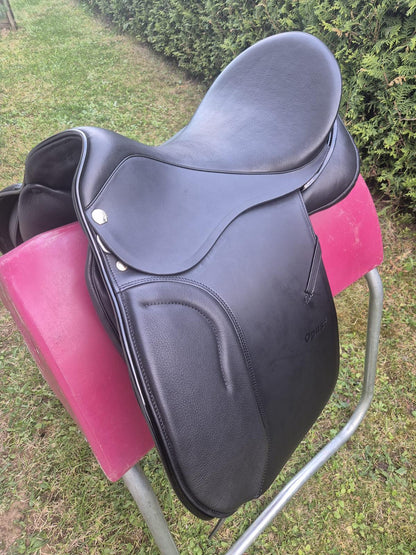 Sommer Opus Dressur Rahmen und Schnur Lack 18" schwarz [NEU], Pferdesattel Shop