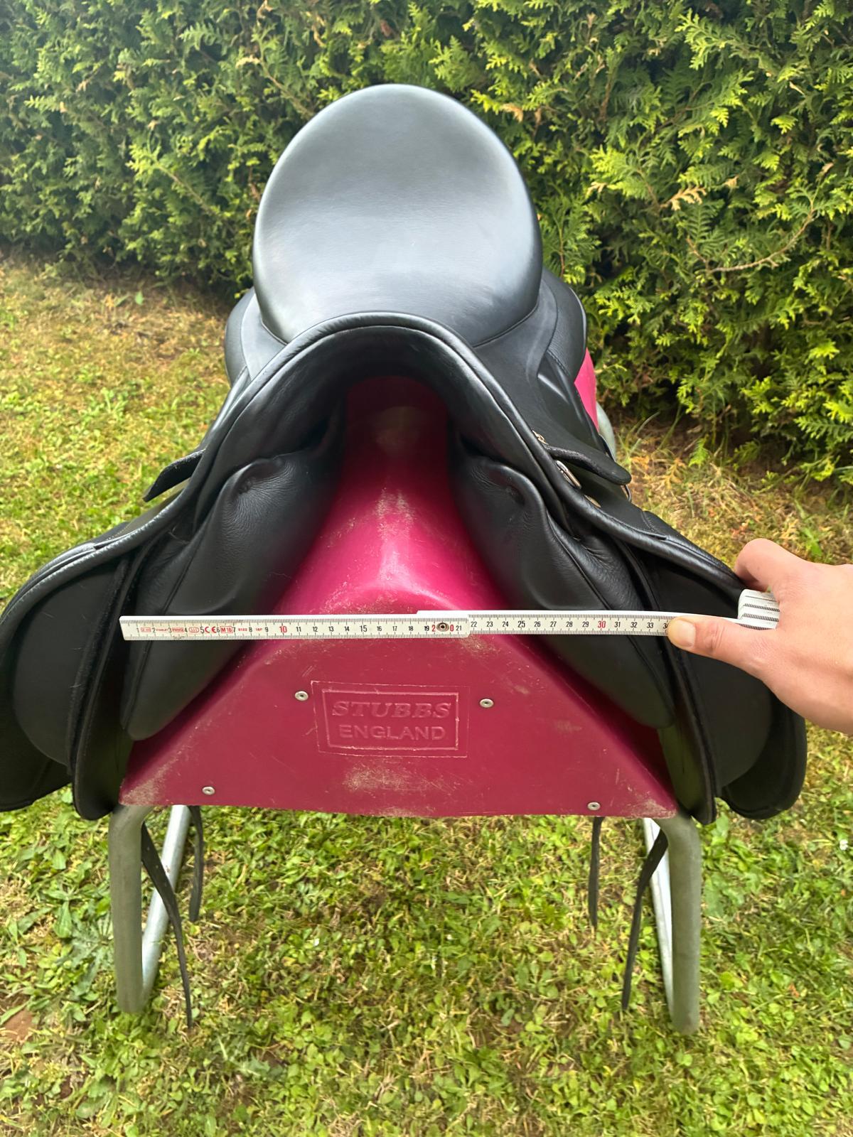 Sommer Passion DS Halbmond "Galaxy 608" schwarz 17,5" Pferdesattel Shop