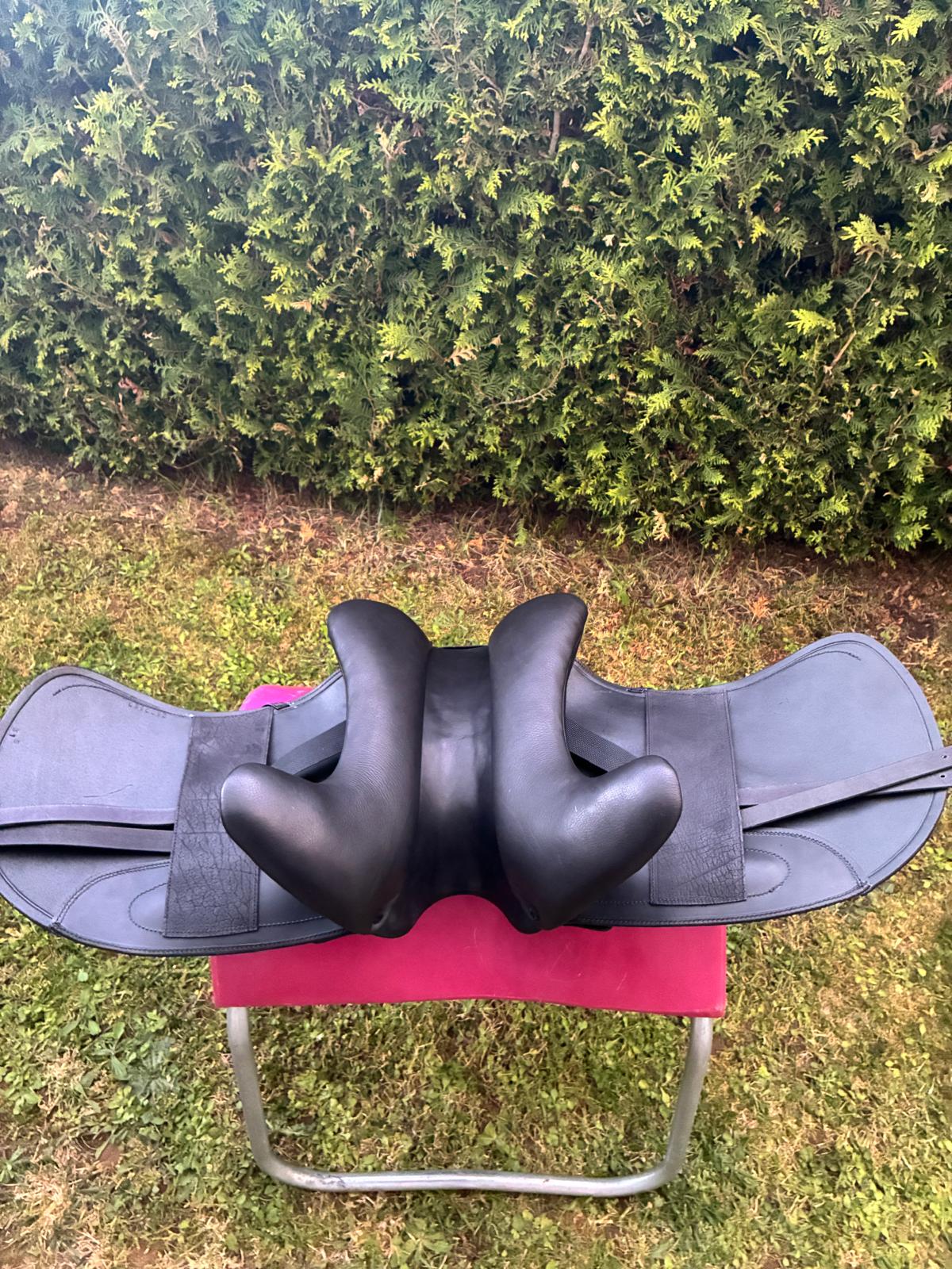 Sommer Novalis  "Kroko Lack"  17,5" schwarz [NEU],Pferdesattel Shop