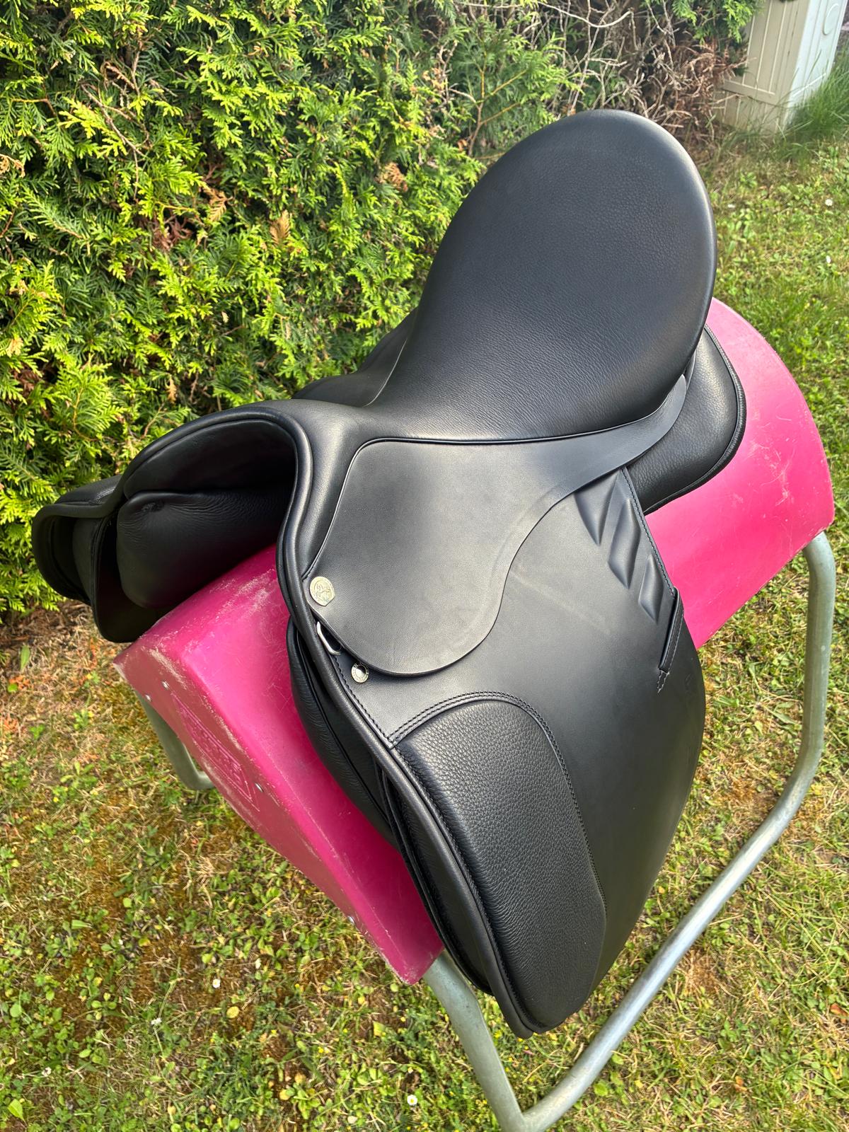 Sommer Passion DS Lack schwarz 17,5" [NEU], Pferdesattel Shop