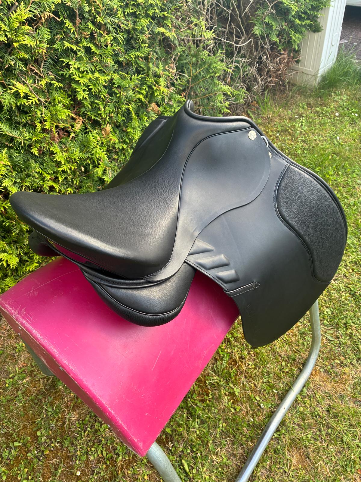 Sommer Passion DS Lack schwarz 17,5" [NEU], Pferdesattel Shop